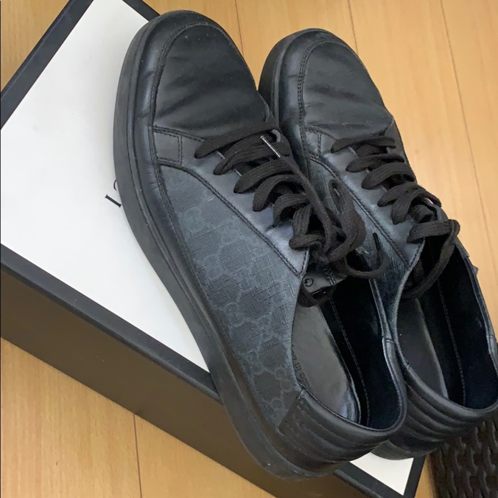 Mens Gucci sneakers